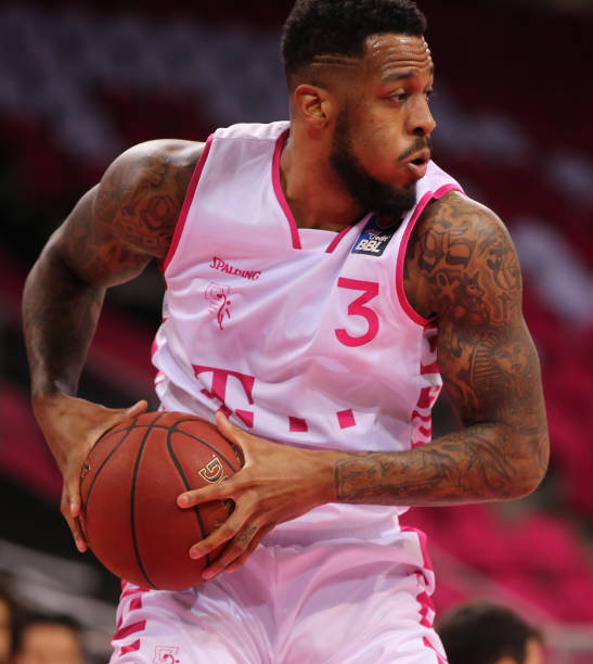 守完全未能 守完全未能