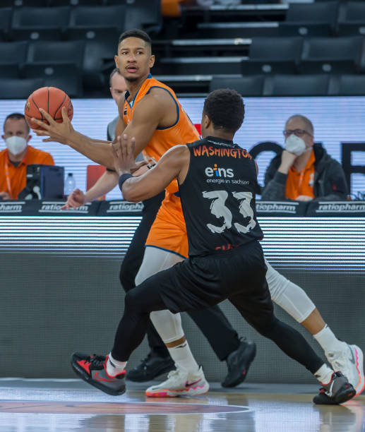 的防守韧劲 的防守韧劲