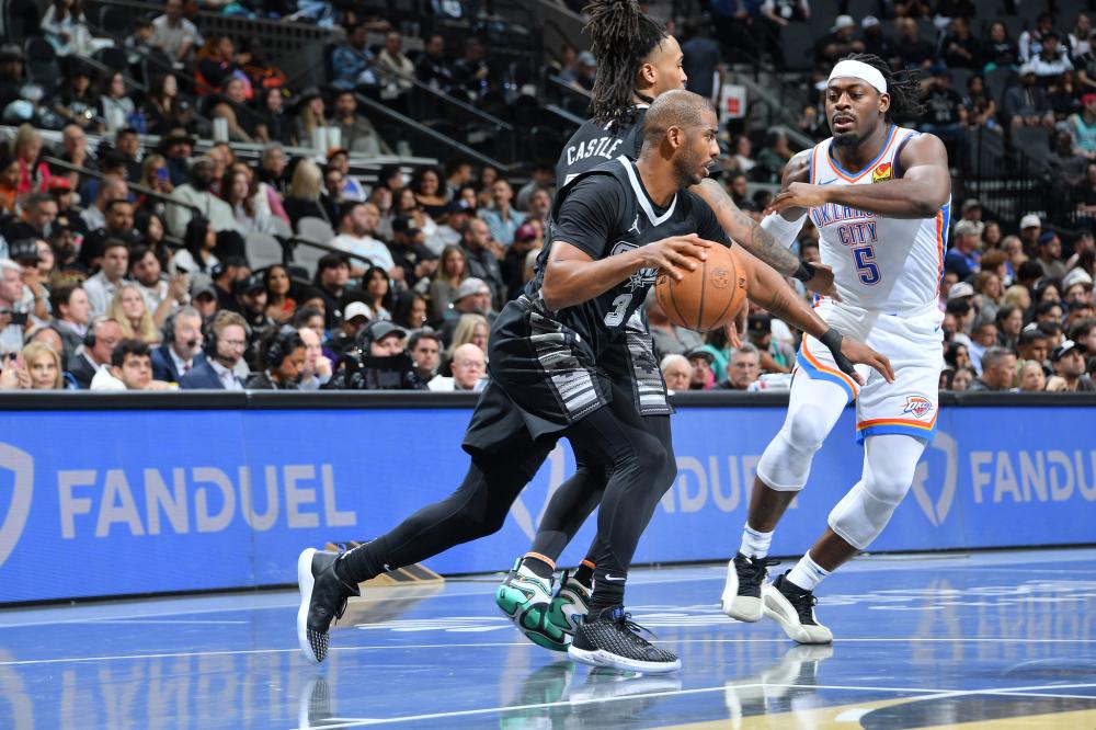 交媒体上晒 交媒体上晒